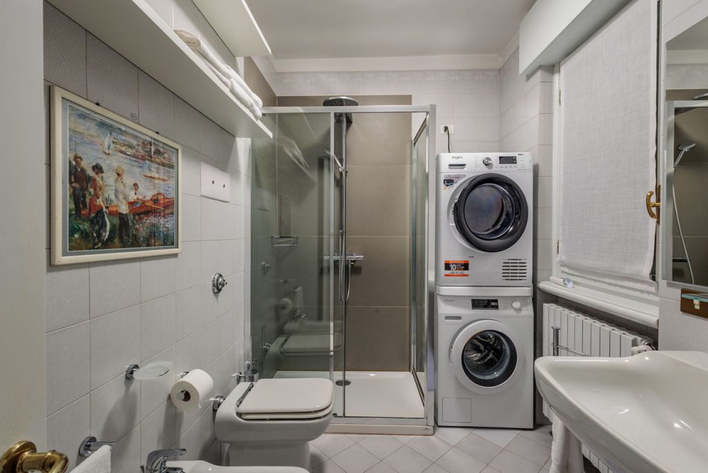 liberty villa appartamento Bergamo casa vacanze bagno